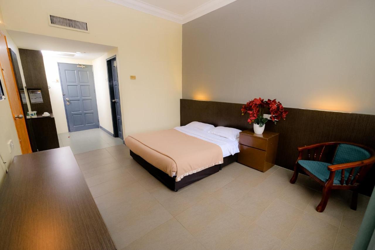 Super Oyo Capital O 90146 Alh Continental Resort Karak Exterior photo