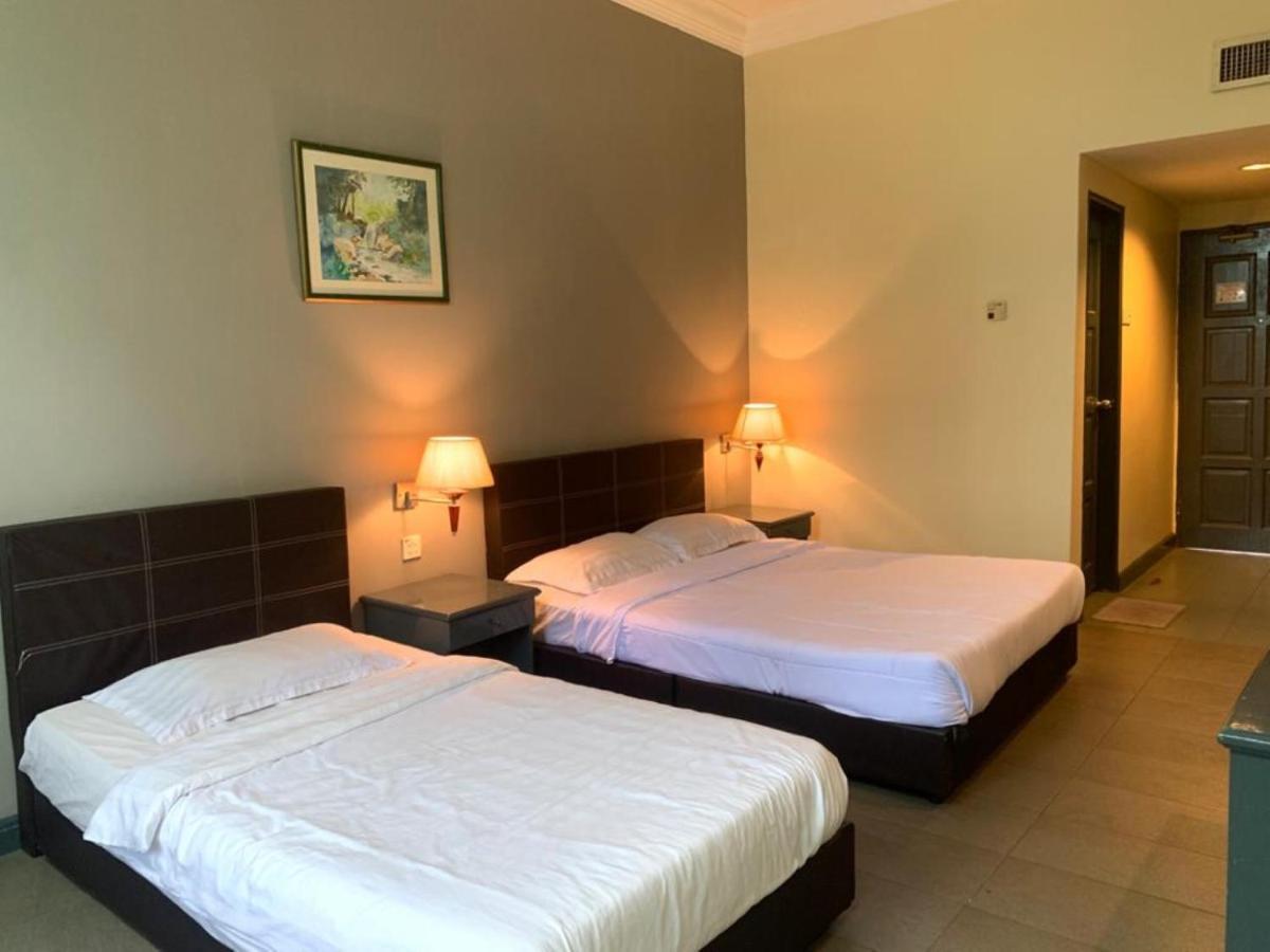 Super Oyo Capital O 90146 Alh Continental Resort Karak Exterior photo