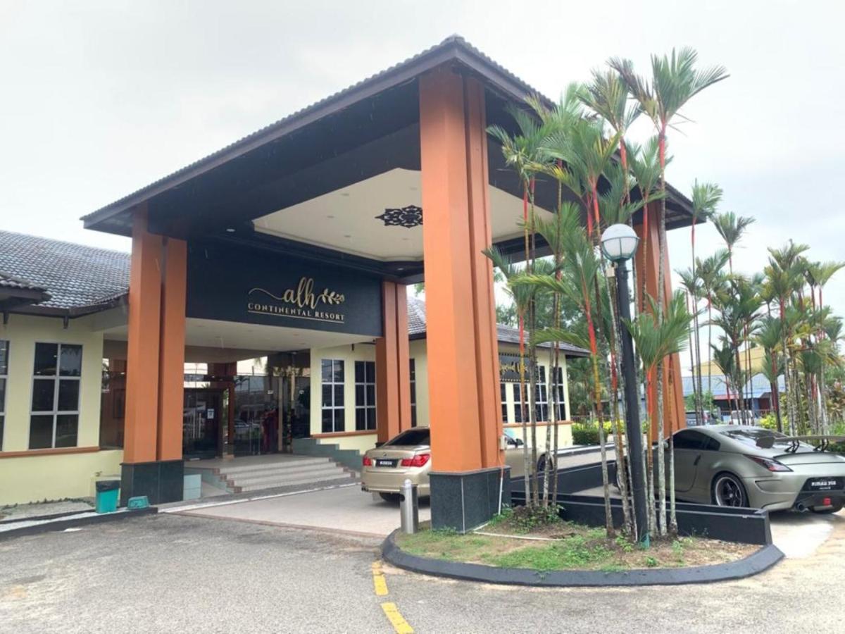 Super Oyo Capital O 90146 Alh Continental Resort Karak Exterior photo